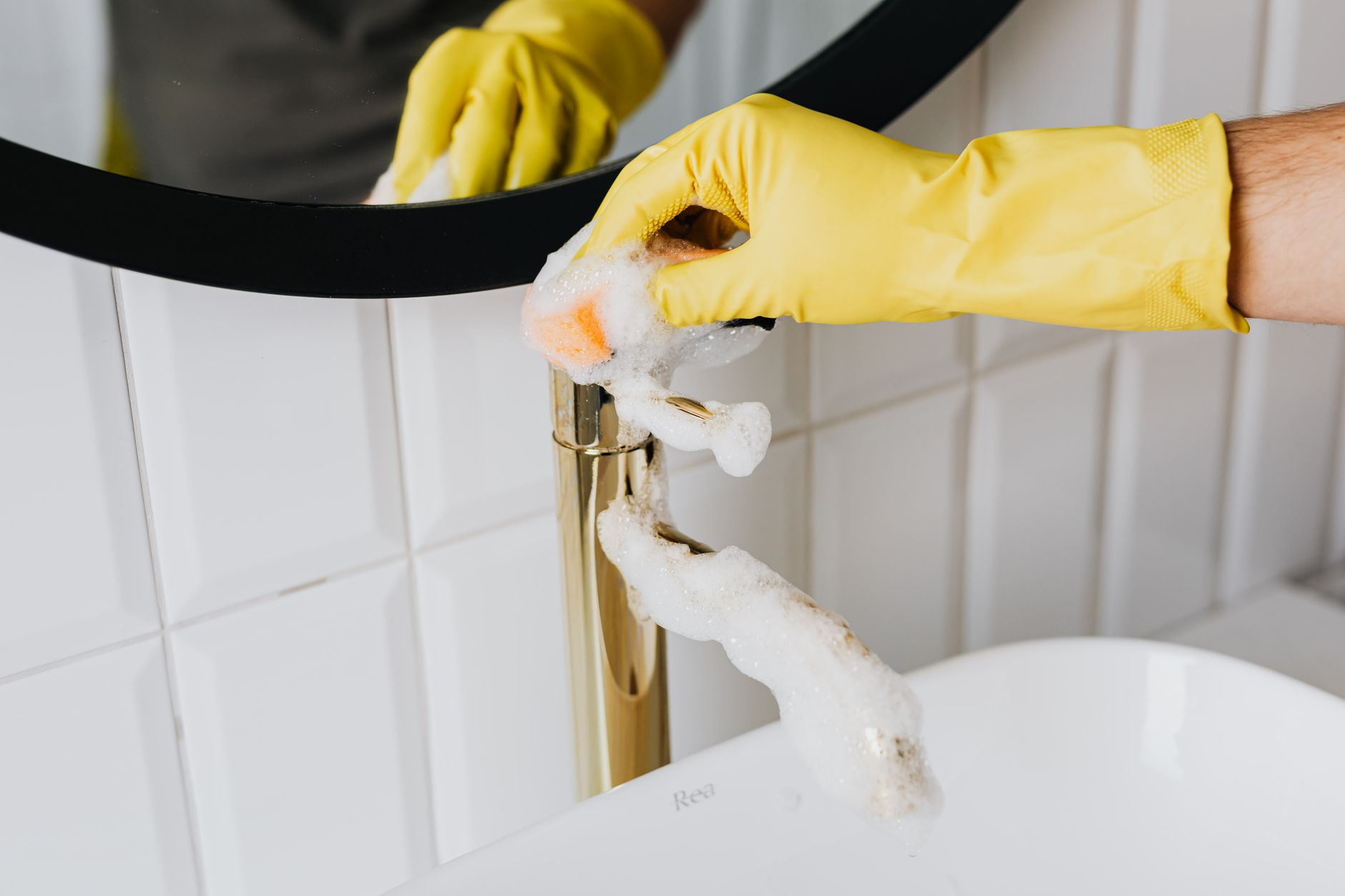Drain Cleaning & Unclogging — Causdry